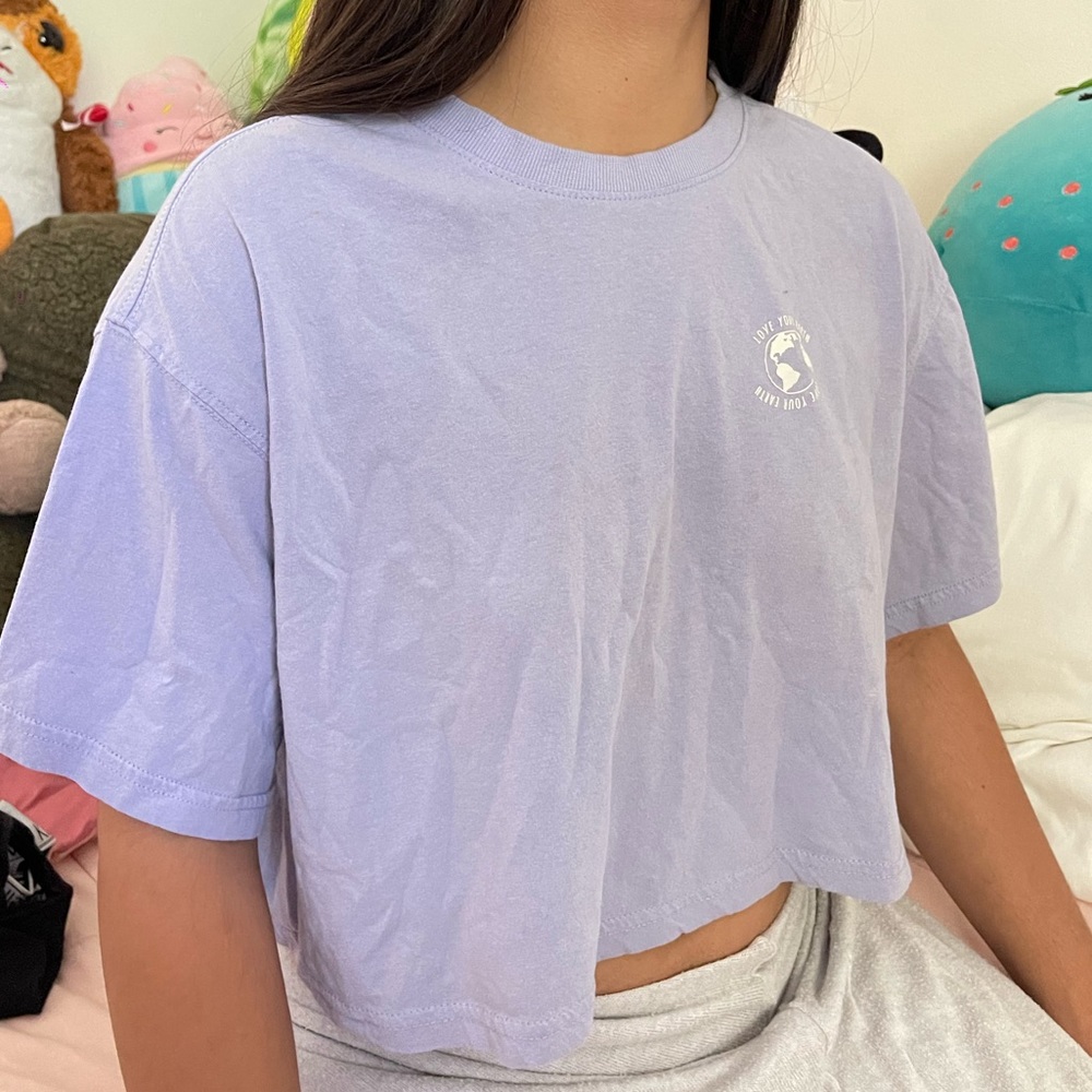 Cropped Purple T-Shirt! 💜